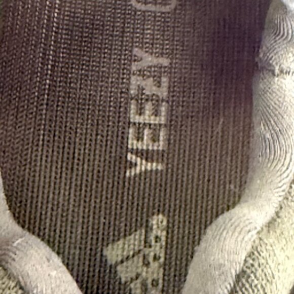 Adidas Yeeze 700 V3 Fade carbon men's 6.5 brand new - Picture 8 of 10